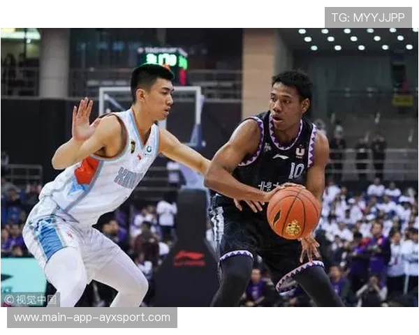 前锋连续两场首发送关键球,媒体称其“靠谱之选” 前锋连续两场首发送关键球,媒体称其“靠谱之选”