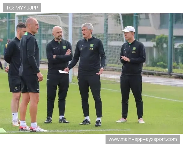 西甲教练更替潮席卷,联赛观赏性或将迎来新高峰 西甲教练更替潮席卷,联赛观赏性或将迎来新高峰