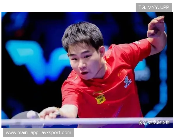 乒乓球决赛战术板被反复研究，教练圈展开热烈讨论