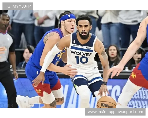 唐斯篮板保护出色后补篮得分，森林狼庆祝